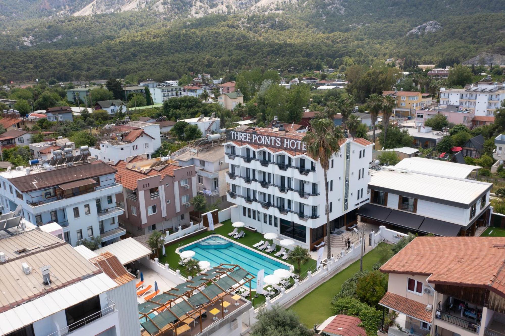 Three Points Hotel Белдиби Екстериор снимка