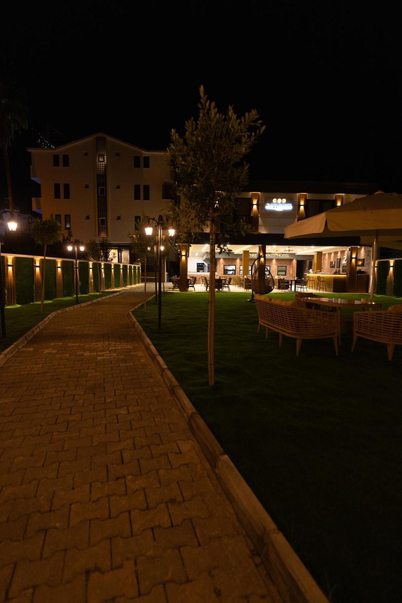 Three Points Hotel Белдиби Екстериор снимка