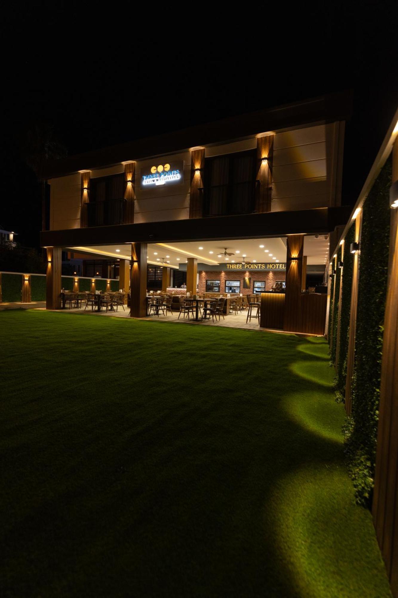 Three Points Hotel Белдиби Екстериор снимка