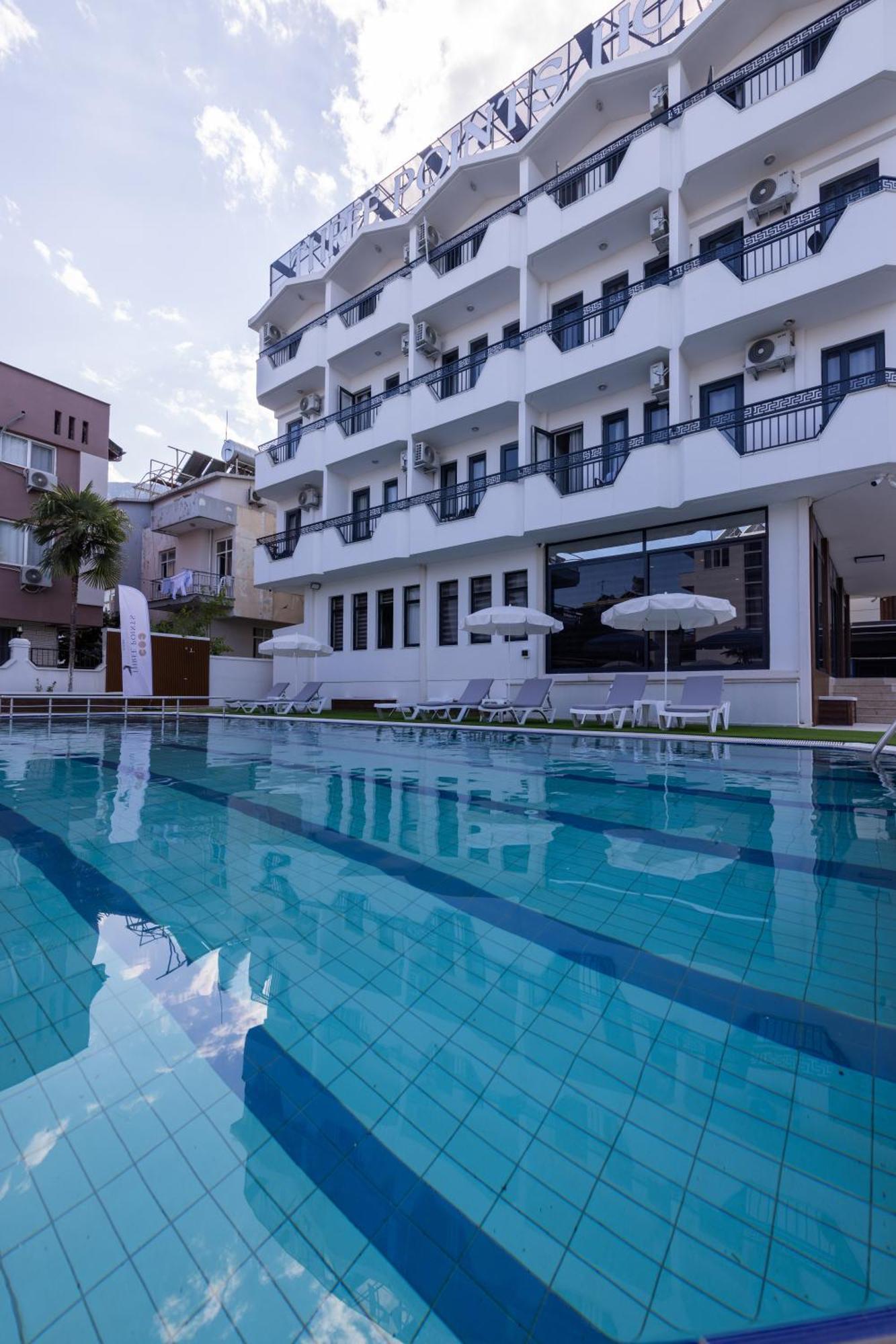 Three Points Hotel Белдиби Екстериор снимка