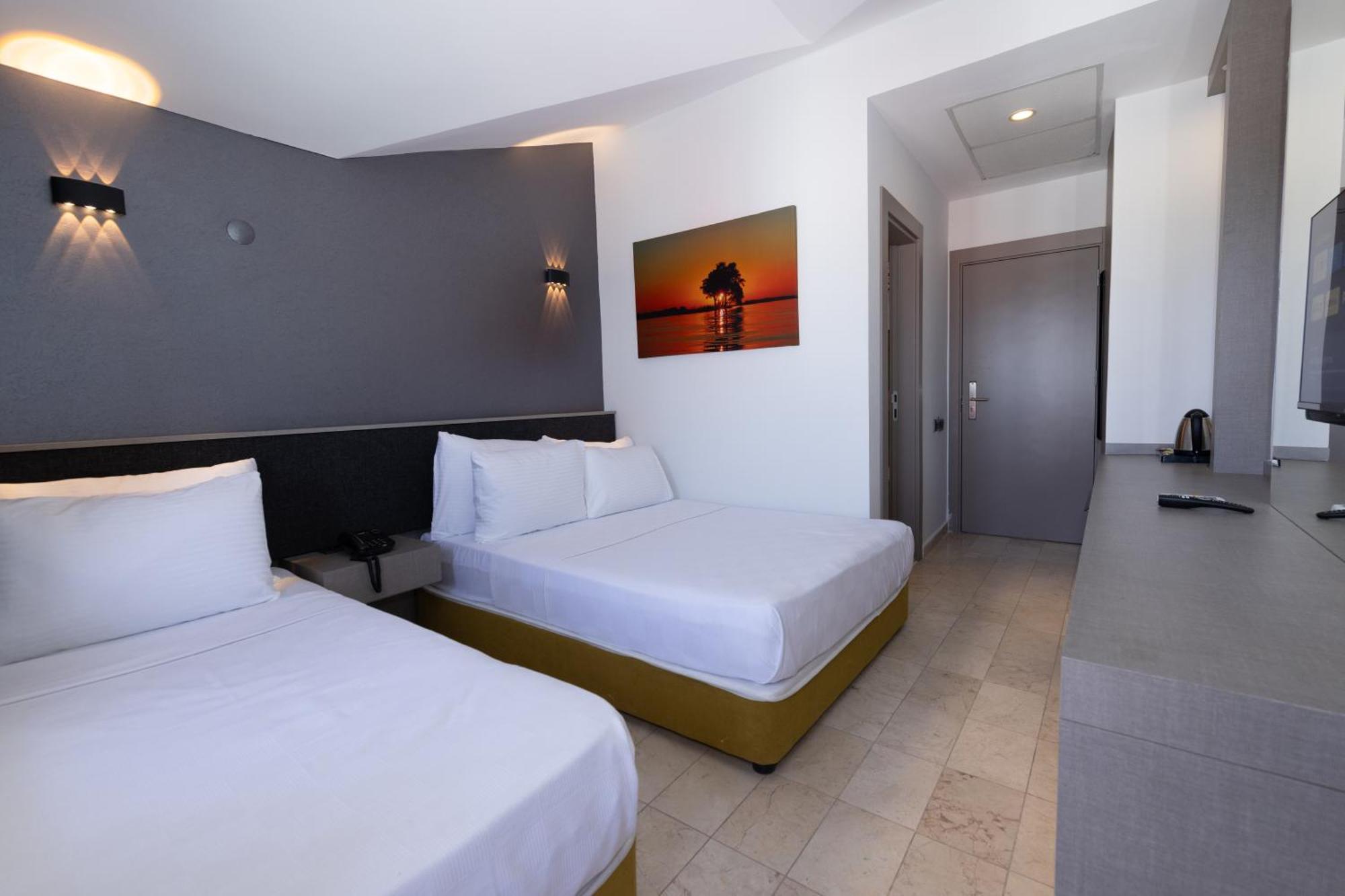 Three Points Hotel Белдиби Екстериор снимка